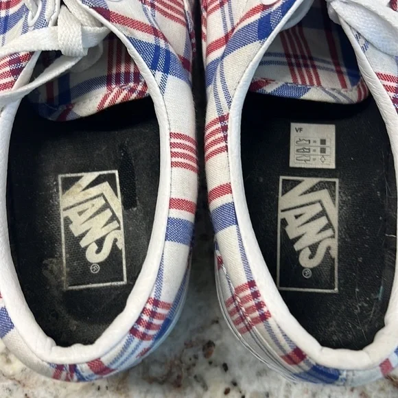 Red white and blue plaid Vans men’s size 8 - Picture 6 of 9